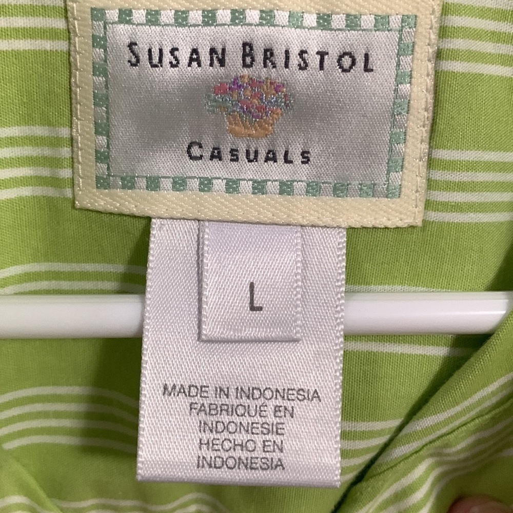 Susan Bristol Casuals striped button down blouse Size Large great condition - Picture 3 of 6